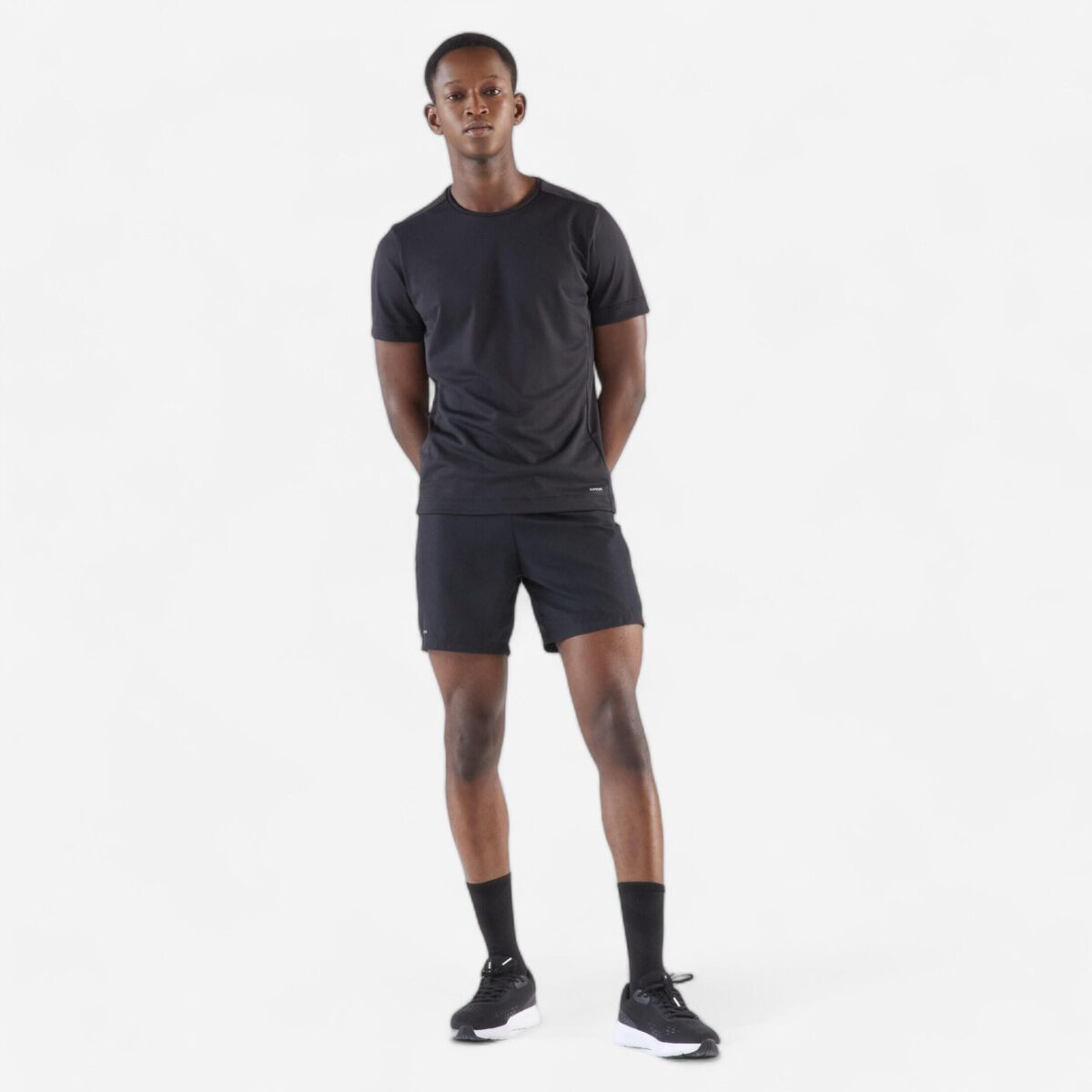 Men Running T-Shirt Breathable, Quick Dry, Kiprun 100 - Black - Image 6